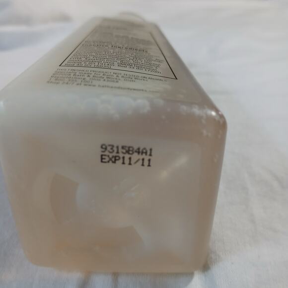 Bath & Body Works Nectarine Mint Anti-Bacterial Gentle Foaming Hand Soap NEW 8OZ - Picture 5 of 6